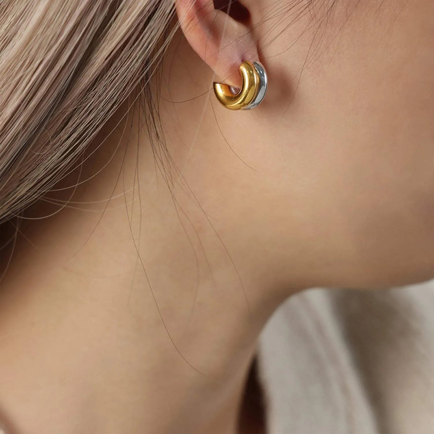 18K Gold-Plated C-Hoop Earrings Earrings - Tophatter Daily Deals