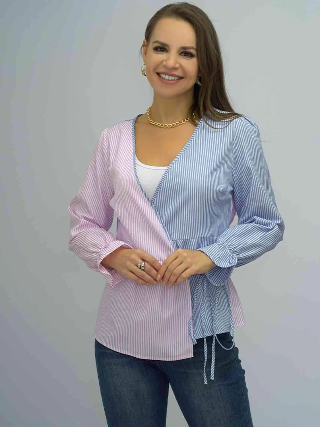 Contrast Tied Flounce Sleeve Blouse Blouses - Tophatter Daily Deals