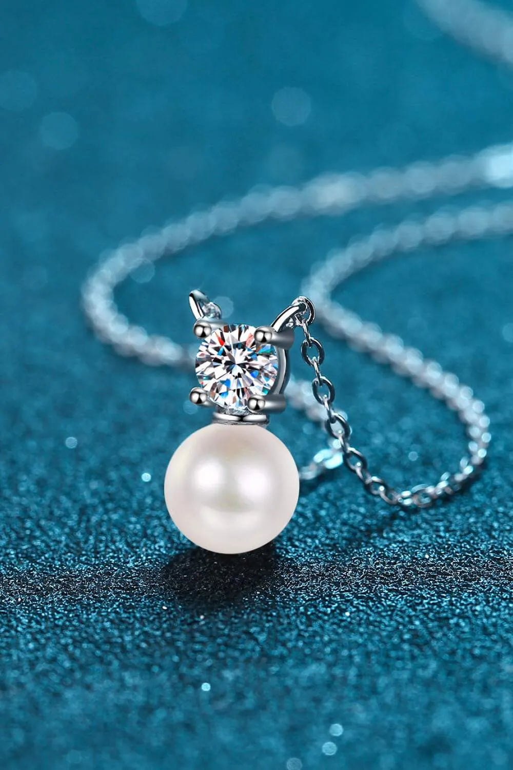 925 Sterling Silver Freshwater Pearl Moissanite Necklace Moissanite - Tophatter Daily Deals