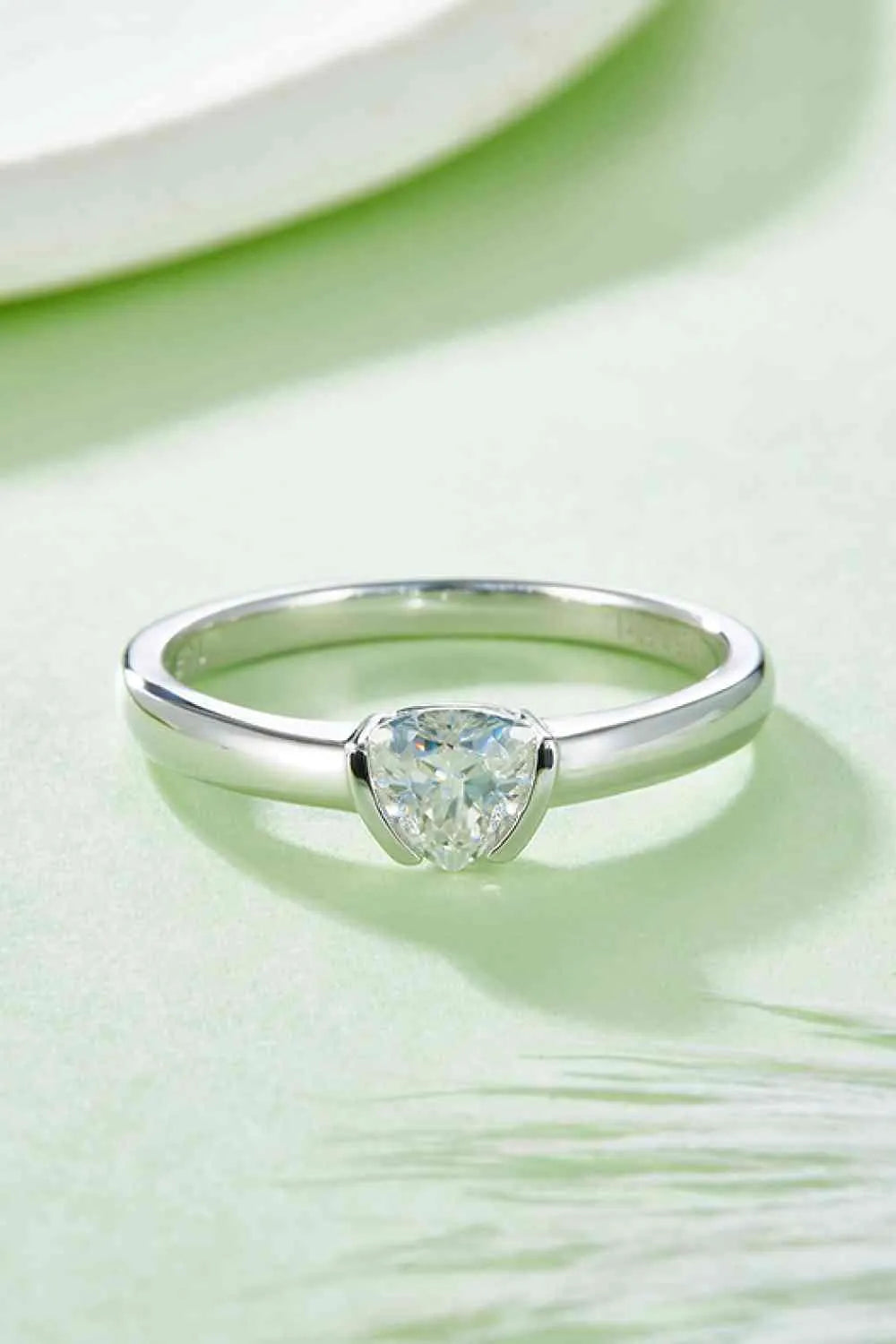 Moissanite 925 Sterling Silver Solitaire Ring Moissanite - Tophatter Daily Deals