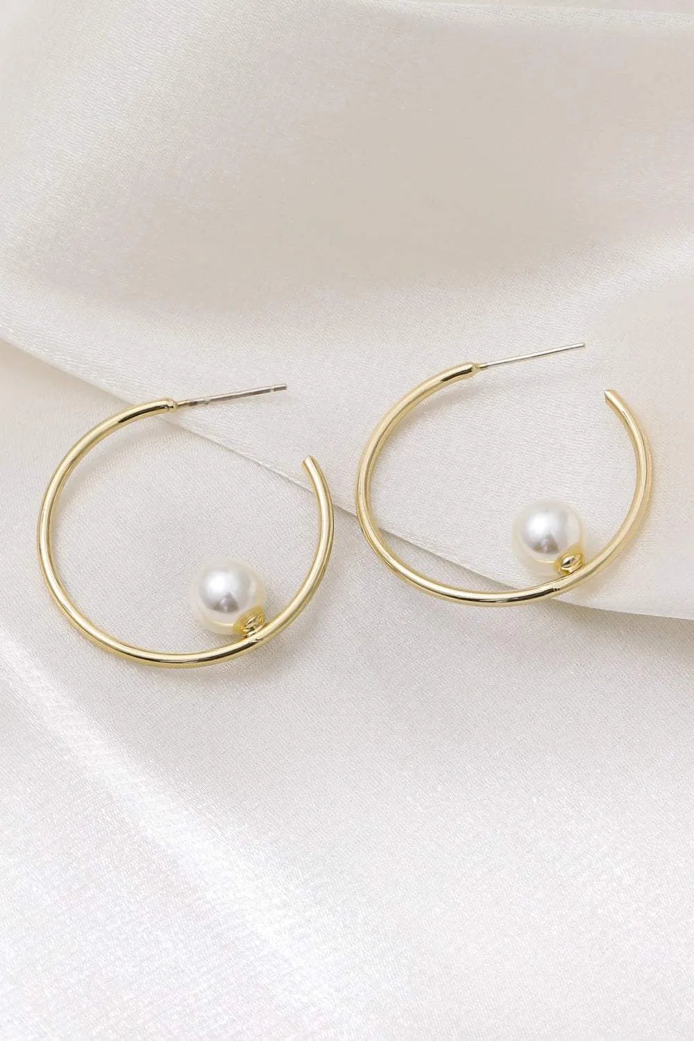 Pearl C-Hoop Earrings Gold One Size Earrings - Tophatter Daily Deals