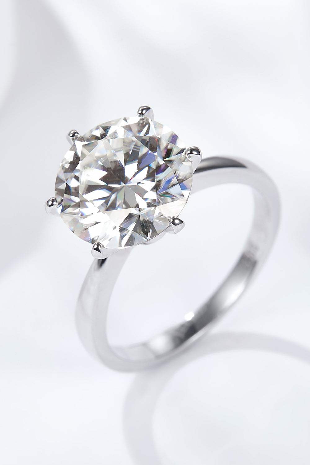 Platinum-Plated 5 Carat Moissanite Solitaire Ring Moissanite - Tophatter Daily Deals