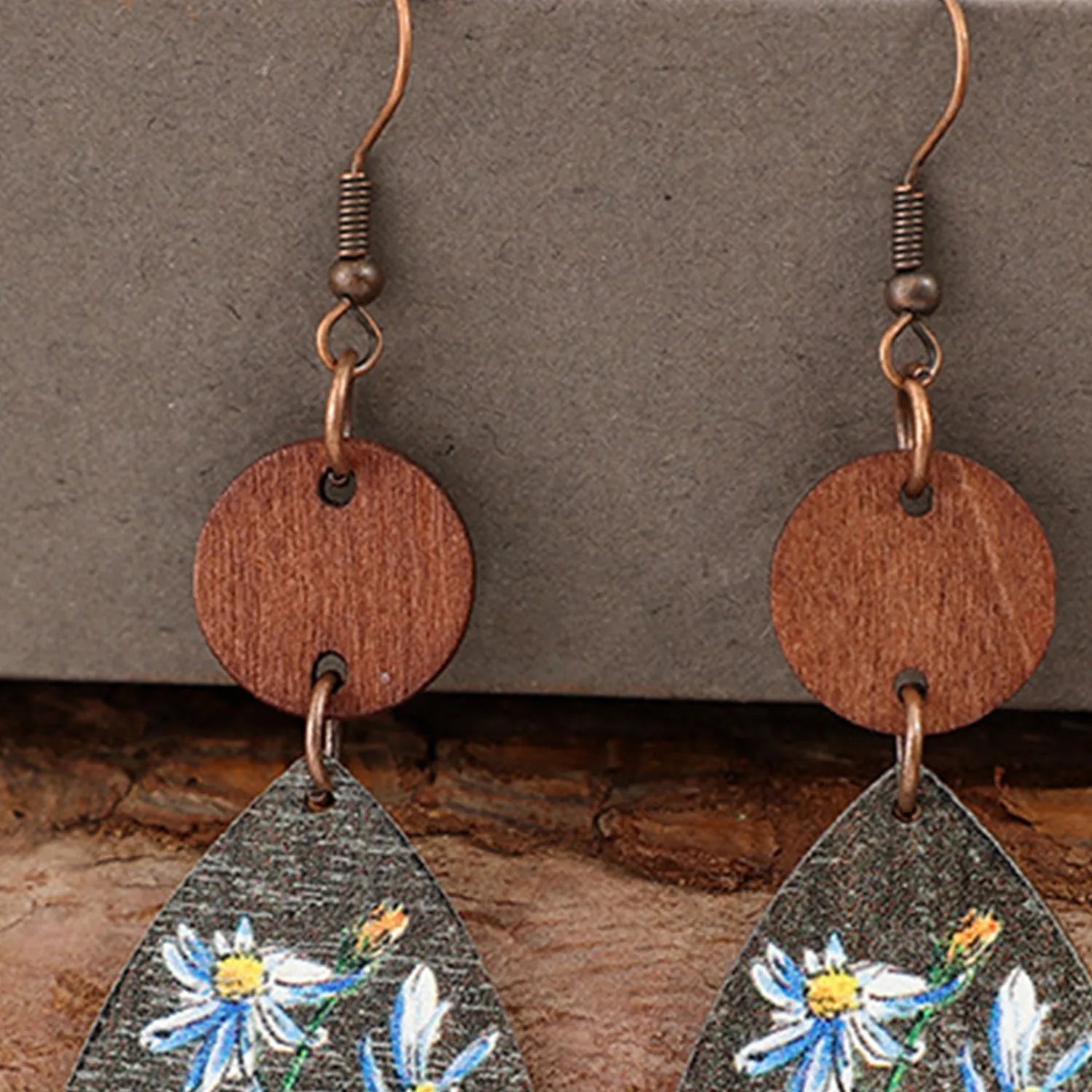 Flower Geometrical Shape Wooden Earrings Earrings - Tophatter Daily Deals