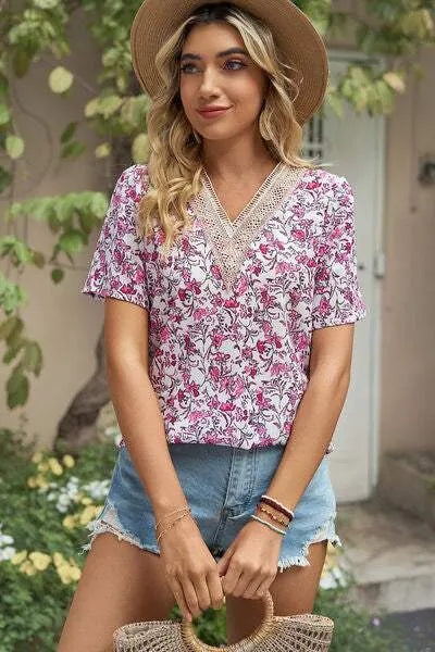 Floral V-Neck Short Sleeve T-Shirt Women's T-Shirts - Tophatter Daily Deals