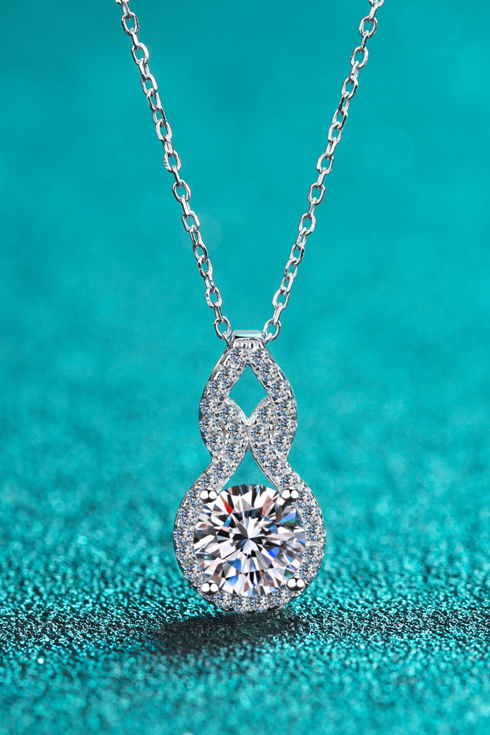 1 Carat Moissanite Pendant Necklace Moissanite - Tophatter Daily Deals