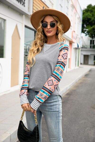 Geometric Round Neck Raglan Sleeve T-Shirt Women's T-Shirts - Tophatter Daily Deals