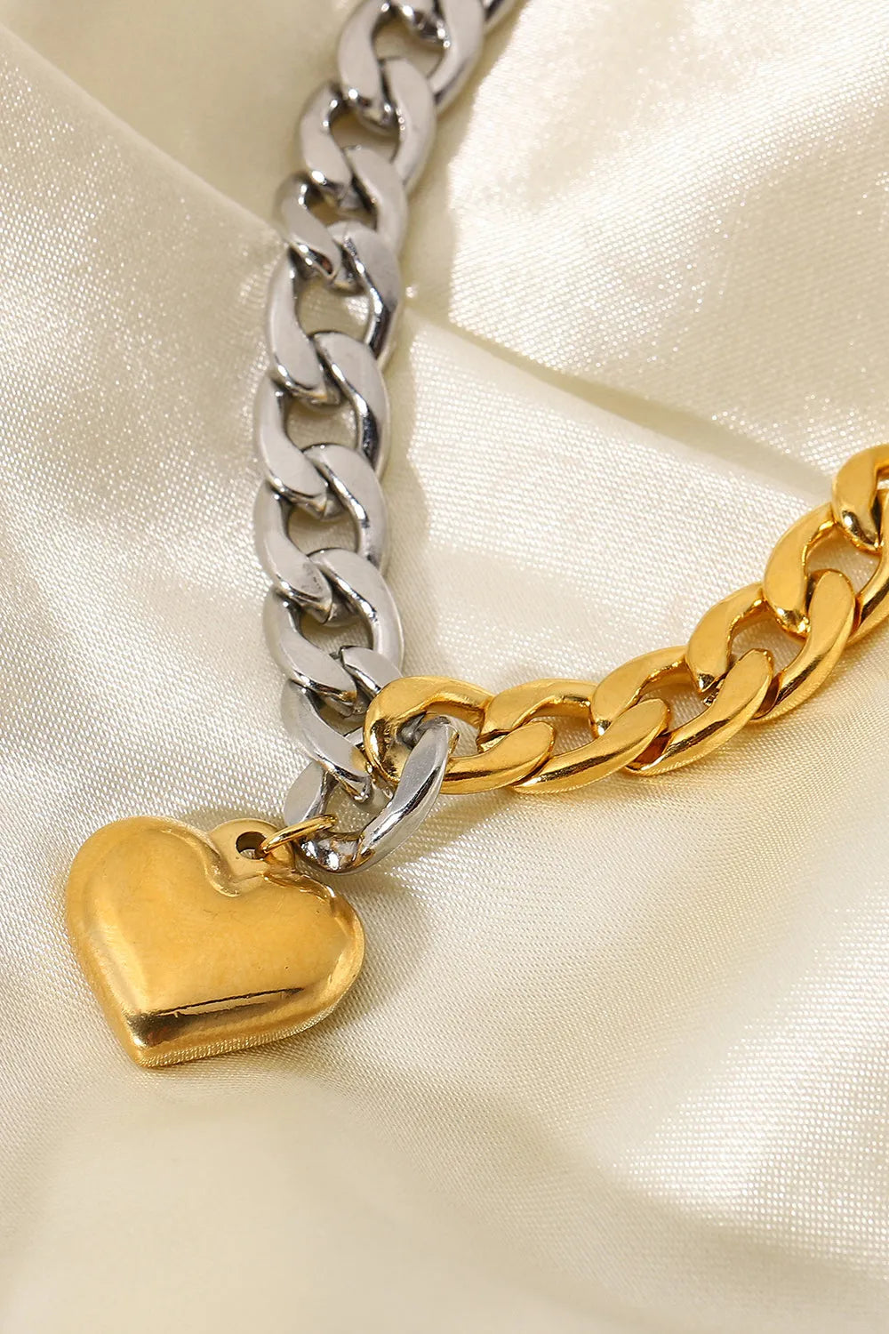 Chain Heart Charm Bracelet Bracelets - Tophatter Daily Deals