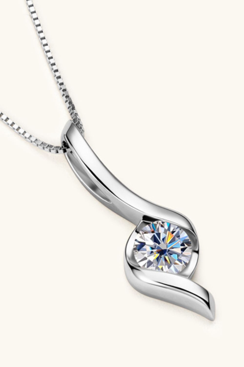 1 Carat Moissanite 925 Sterling Silver Necklace Moissanite - Tophatter Daily Deals