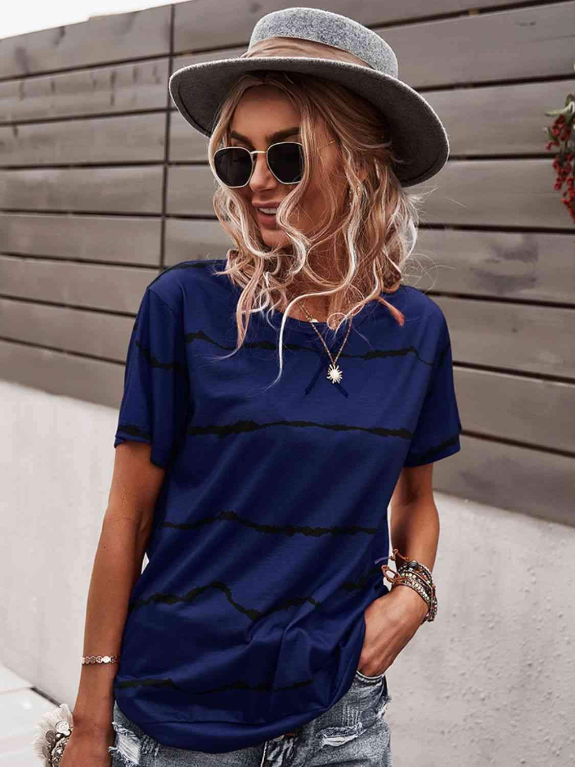 Waveform Print Round Neck Tee Women's T-Shirts - Tophatter Daily Deals