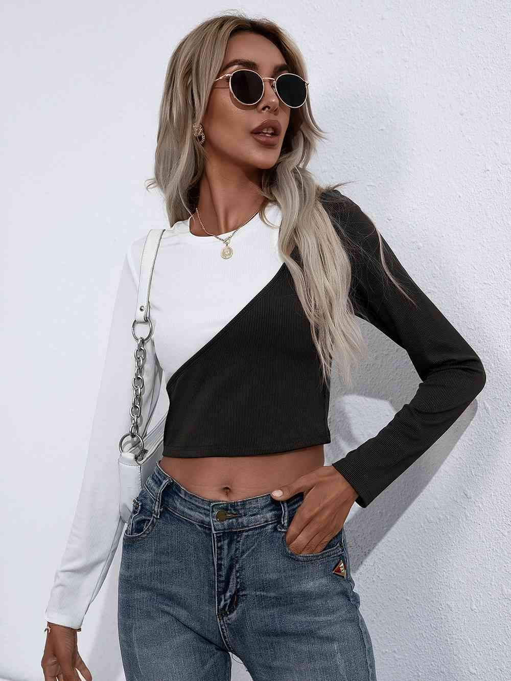 Cropped Contrast Color Round Neck Short Sleeve Tee Women's T-Shirts - Tophatter Daily Deals