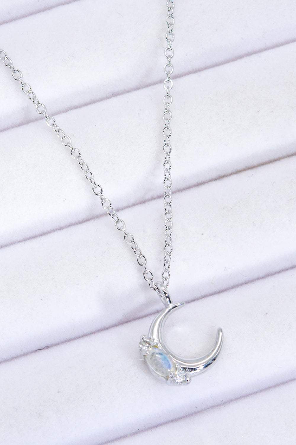 Natural Moonstone Moon Pendant Necklace Moonstone - Tophatter Daily Deals