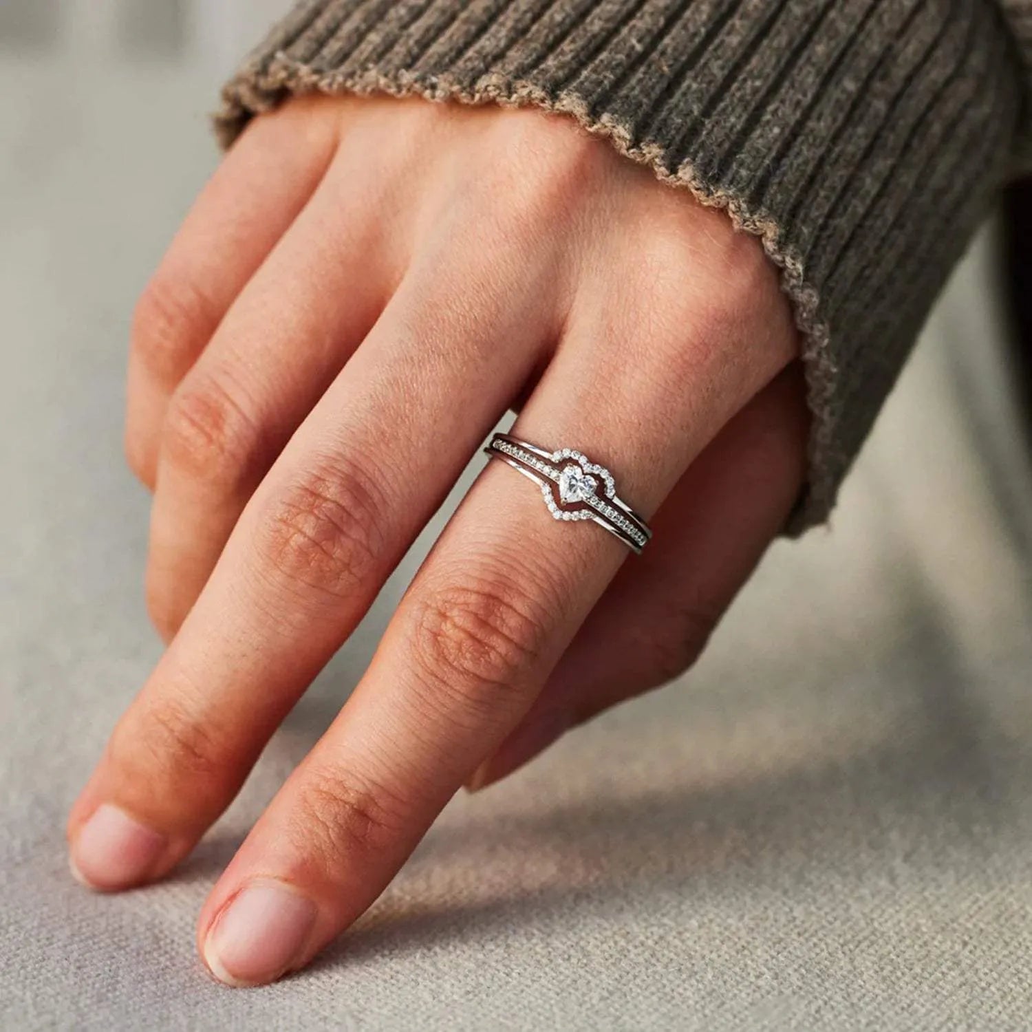925 Sterling Silver Inlaid Zircon Heart Ring Rings - Tophatter Daily Deals