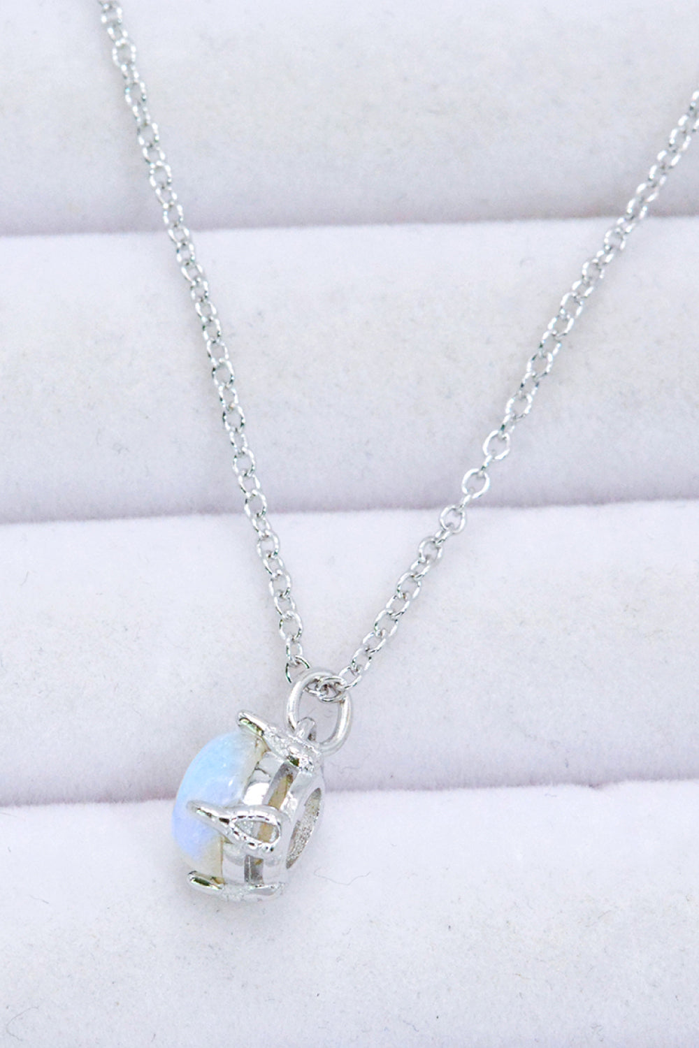 Natural 4-Prong Pendant Moonstone Necklace - Tophatter Deals