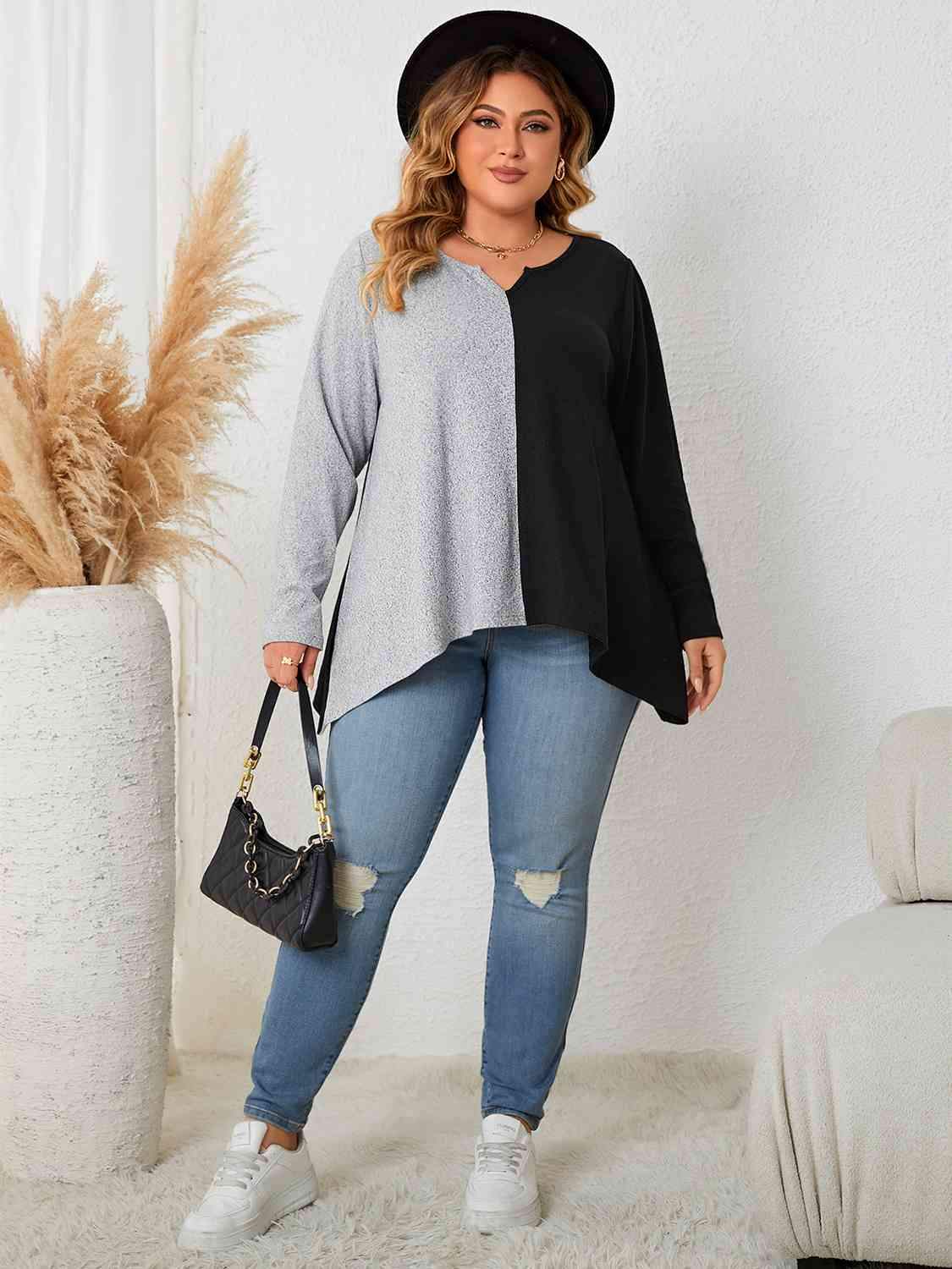 Plus Size Contrast Notched Neck T-Shirt Women's T-Shirts - Tophatter Daily Deals