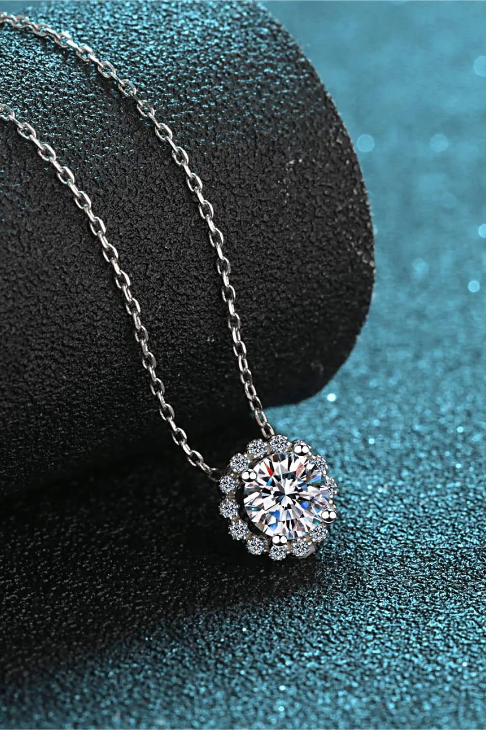 3 Carat Moissanite 925 Sterling Silver Necklace Moissanite - Tophatter Daily Deals