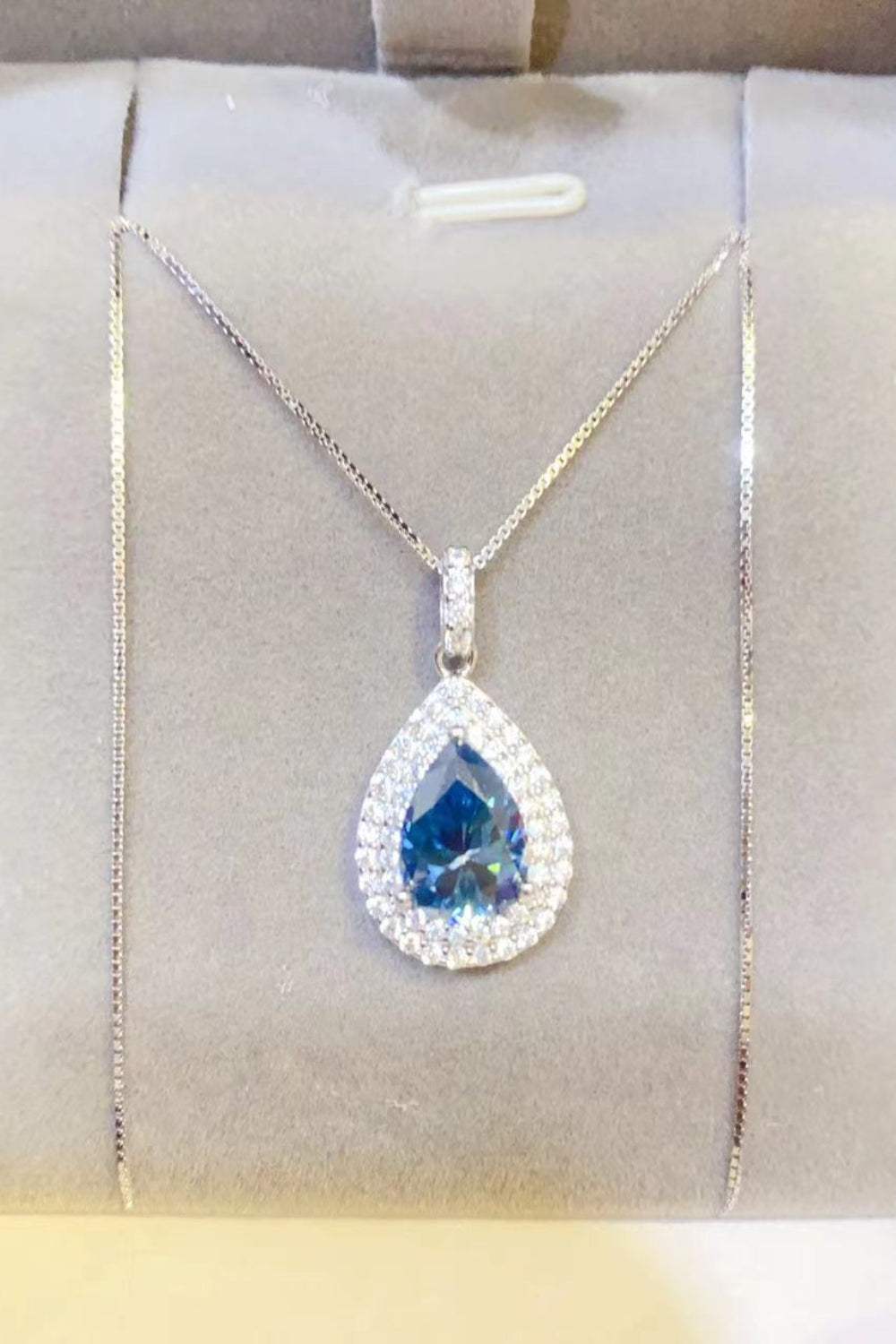 2 Carat Moissanite Teardrop Pendant Necklace Blue One Size Moissanite - Tophatter Daily Deals