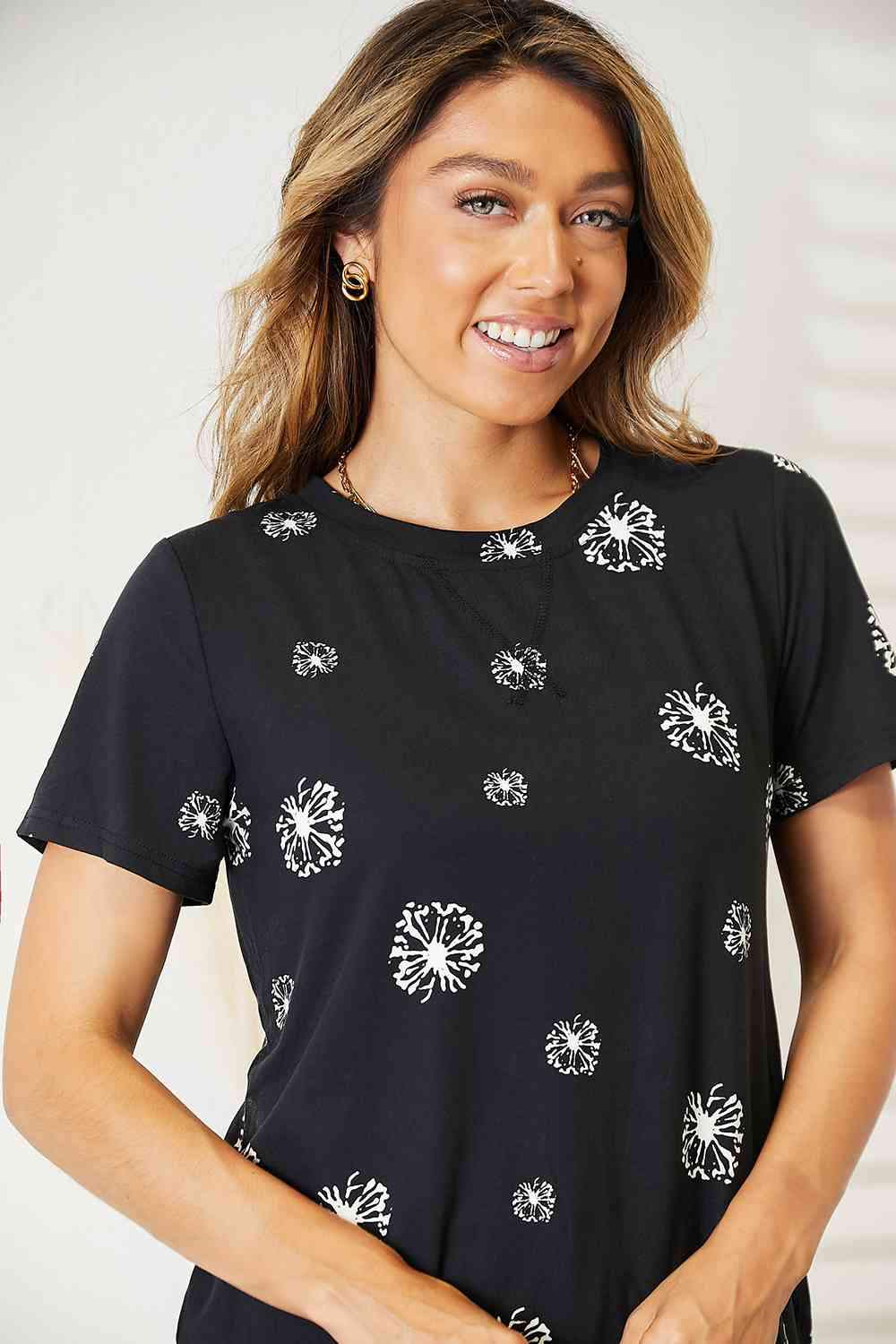 Double Take Dandelion Print Round Neck T-Shirt Women's T-Shirts - Tophatter Daily Deals