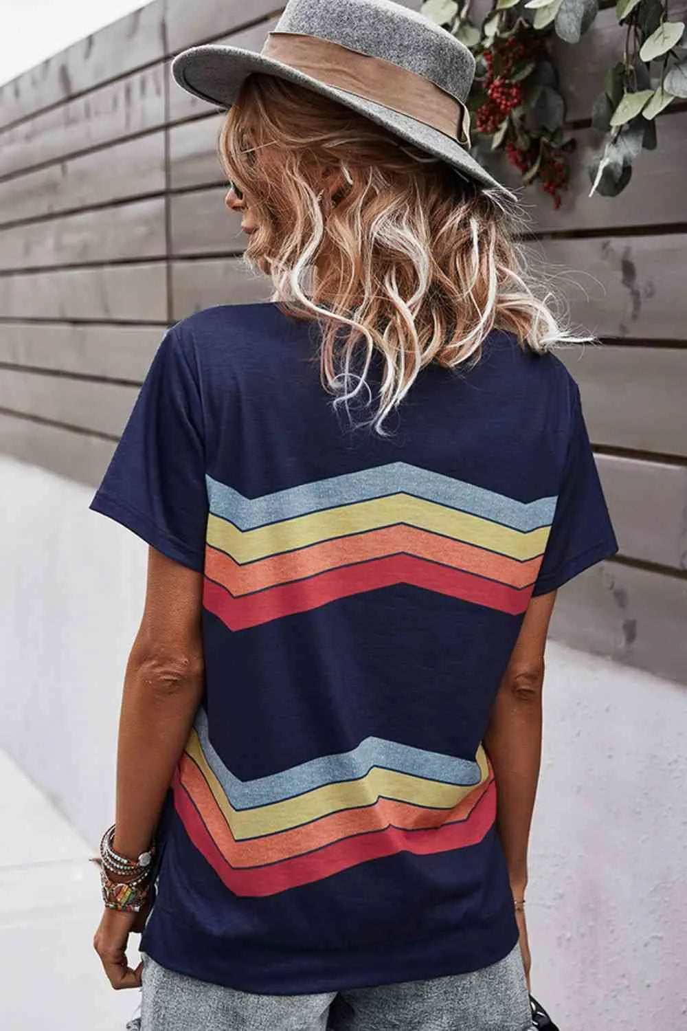 Multicolored Chevron Stripe Round Neck Side Slit T-Shirt Women's T-Shirts - Tophatter Daily Deals