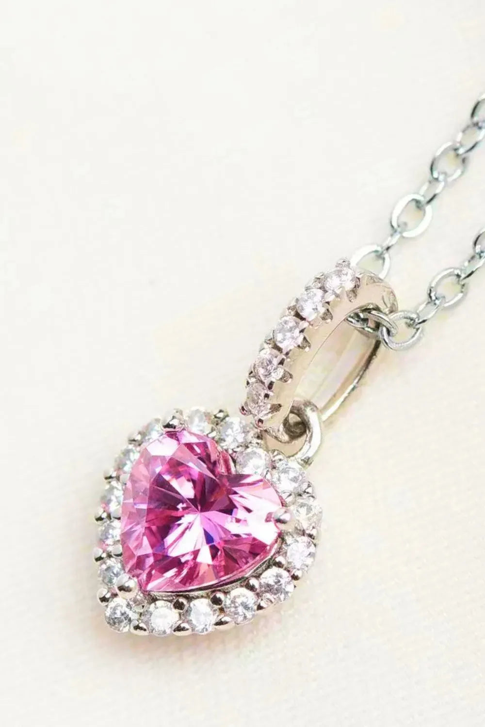 1 Carat Moissanite Heart Pendant Necklace Moissanite - Tophatter Daily Deals