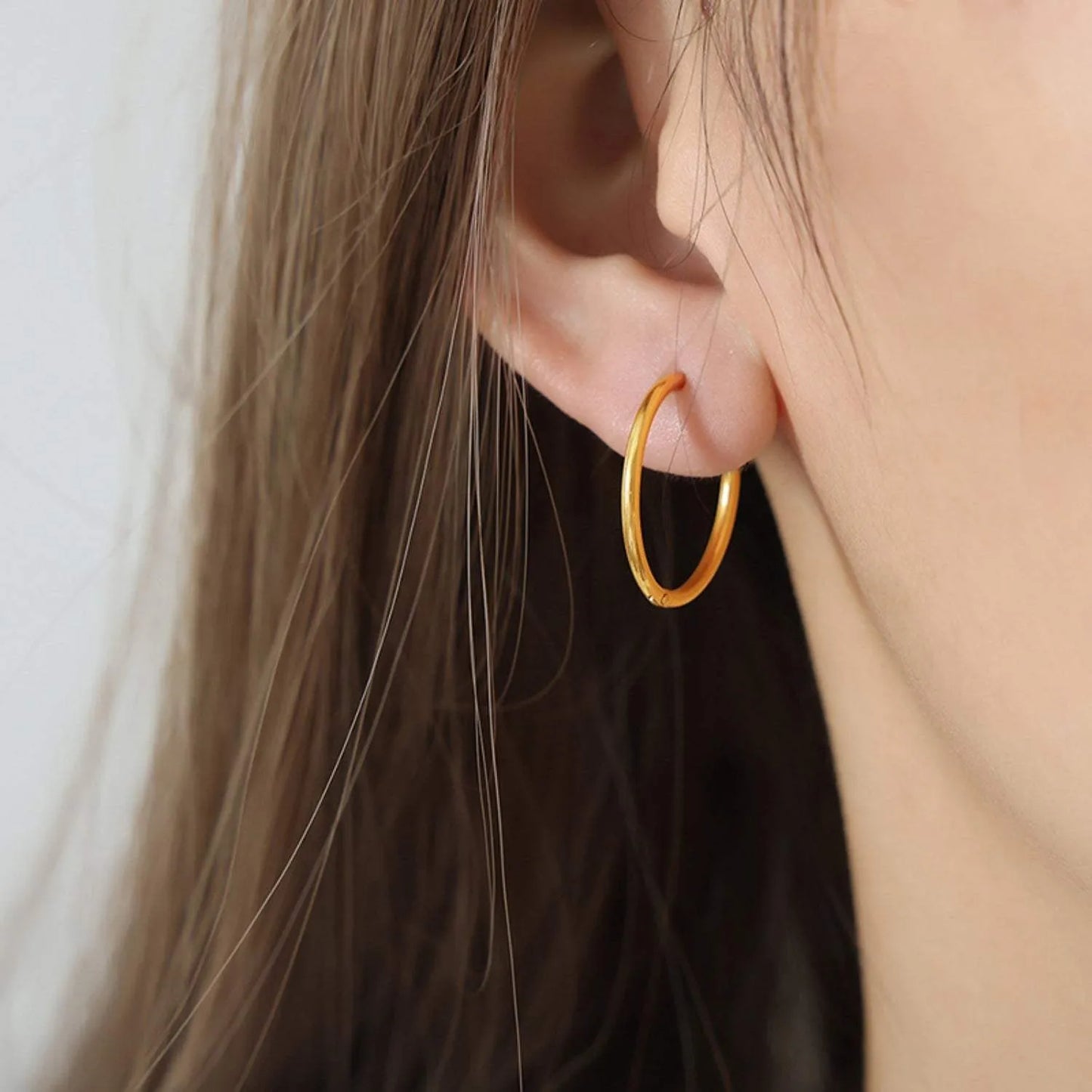 18K Gold-Plated Huggie Earrings Style D One Size Earrings - Tophatter Daily Deals