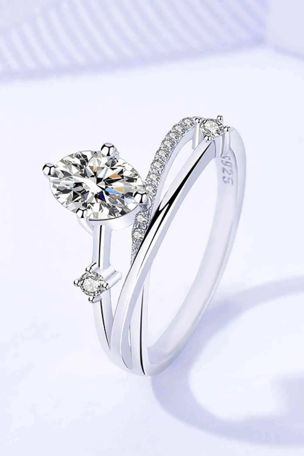Moissanite Crisscross Ring Moissanite - Tophatter Daily Deals