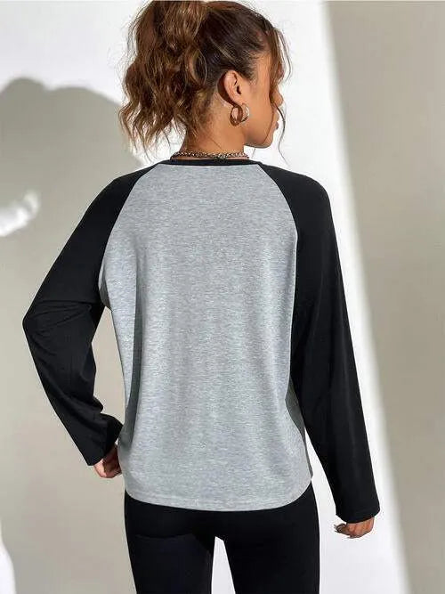 Contrast Letter Graphic T-Shirt Women's T-Shirts - Tophatter Daily Deals