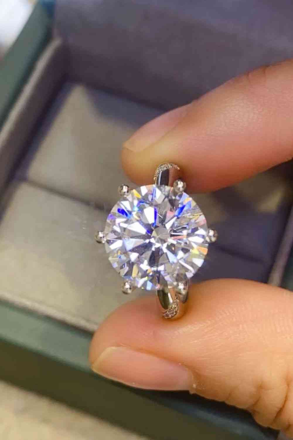 5 Carat Moissanite 6-Prong Ring Moissanite - Tophatter Daily Deals