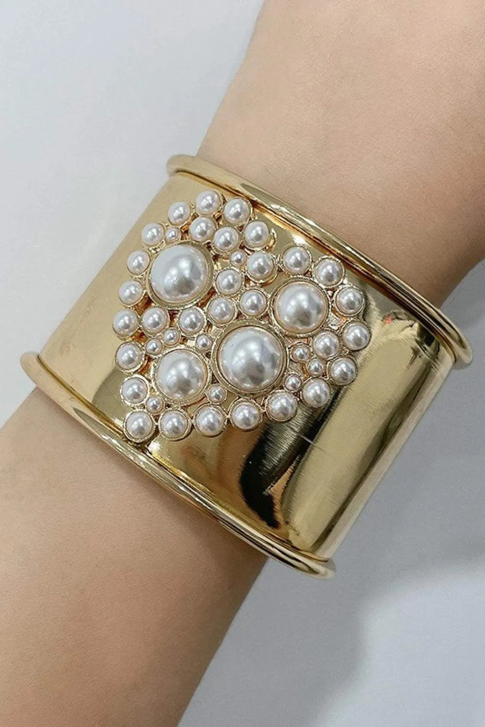 Heart Pearl Open Bracelet Bracelets - Tophatter Daily Deals