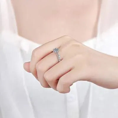1 Carat Moissanite 925 Sterling Silver Ring Moissanite - Tophatter Daily Deals
