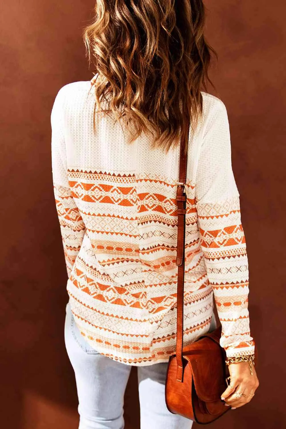 Geometric Print V-Neck Curved Hem Top Blouses - Tophatter Daily Deals