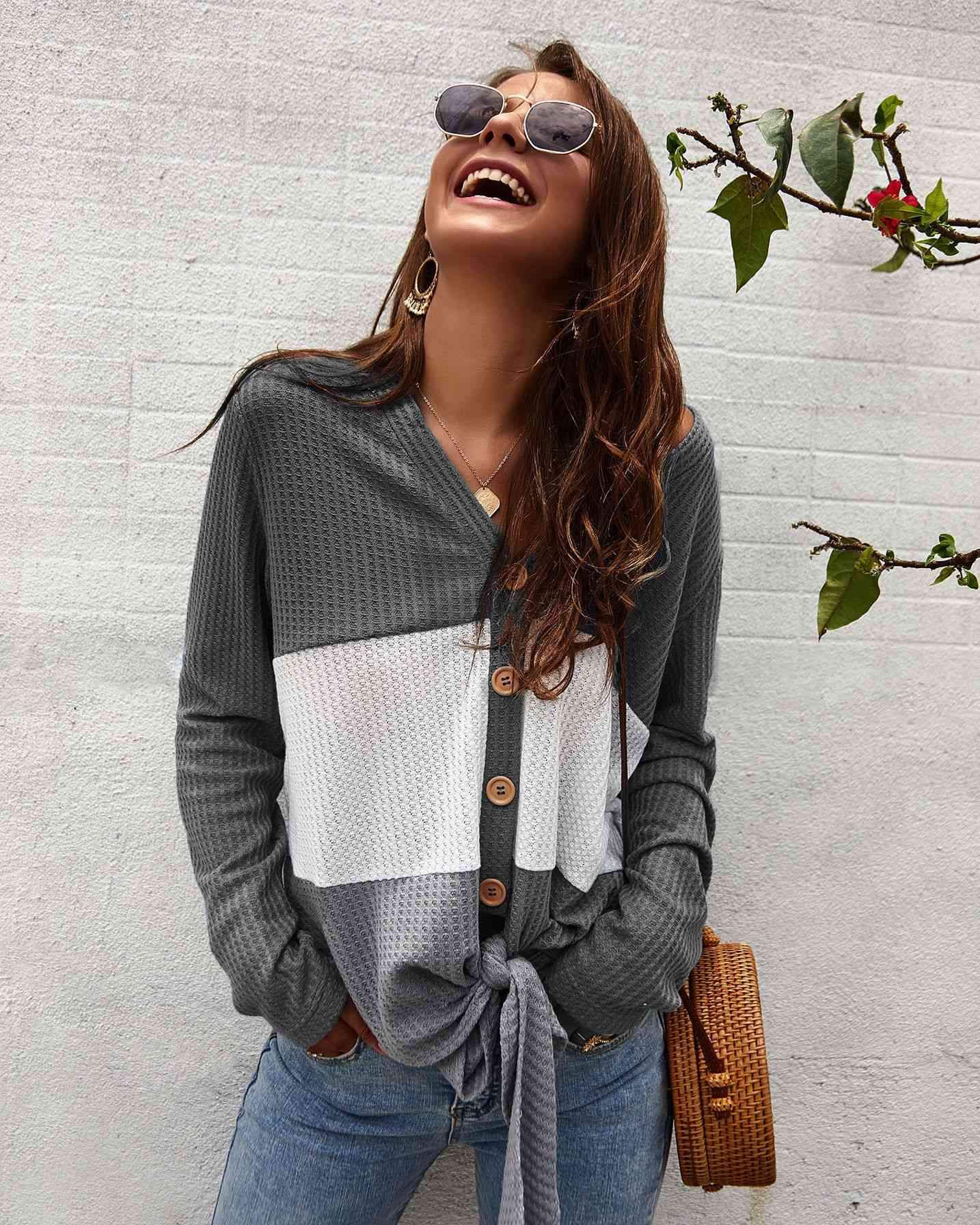 Color Block Waffle Knit V-Neck Top Gray Blouses - Tophatter Daily Deals