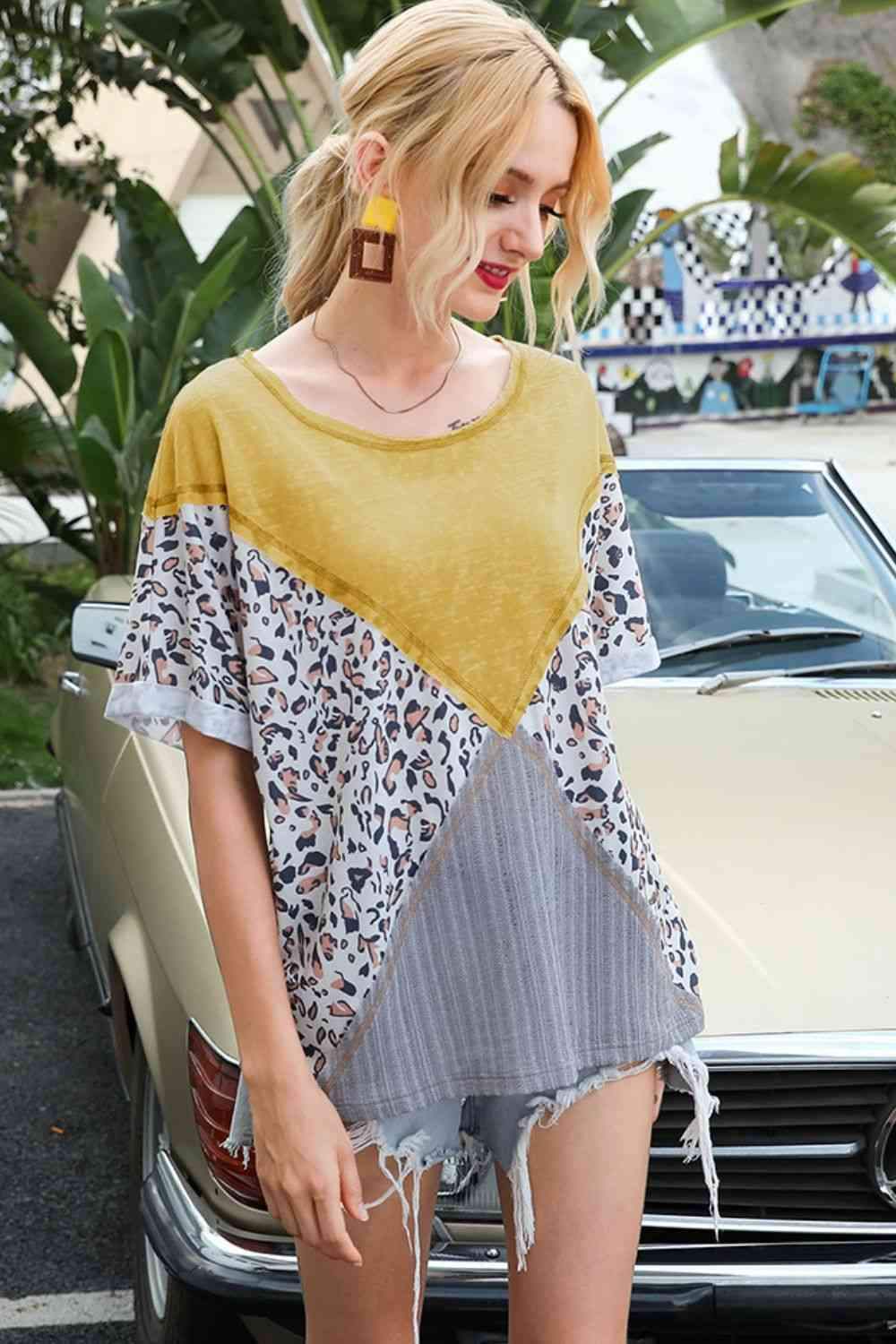 Printed Round Neck Short Sleeve Tee Women's T-Shirts - Tophatter Daily Deals