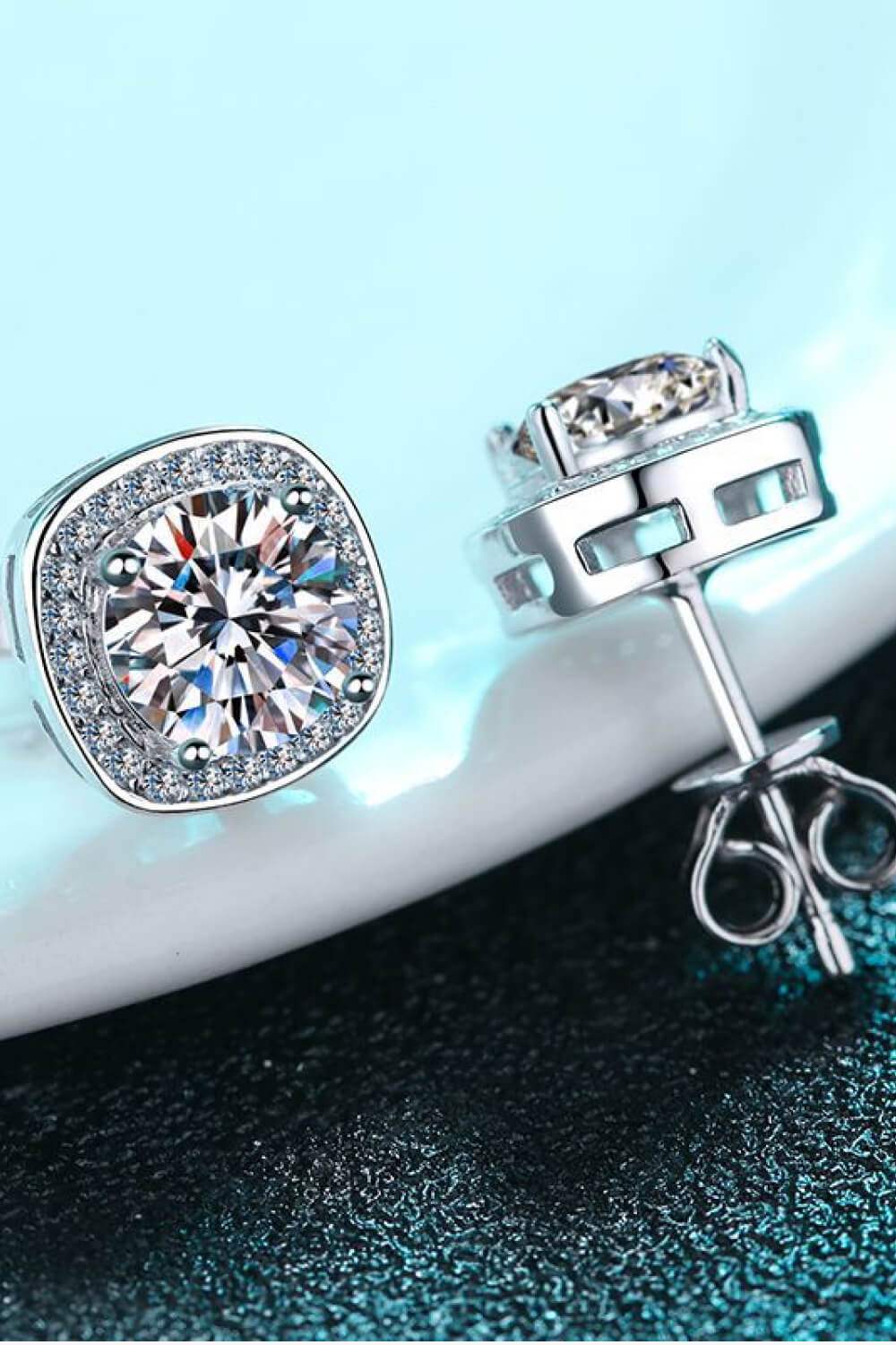 Let Me Love You 1 Carat Moissanite Stud Earrings Moissanite - Tophatter Daily Deals