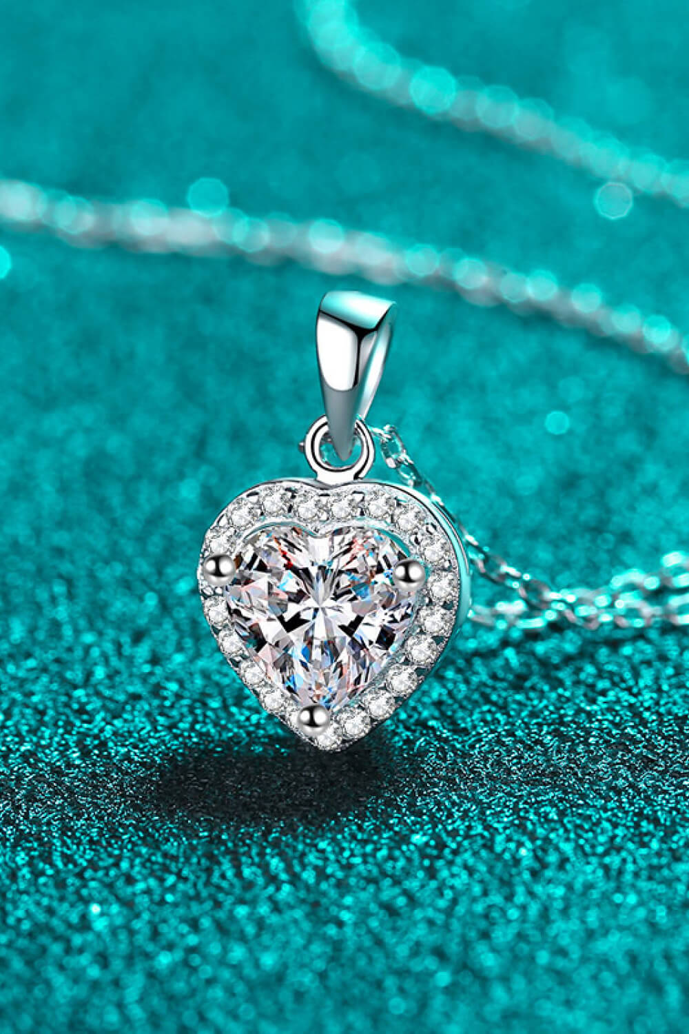 1 Carat Moissanite Heart Pendant Chain Necklace - Tophatter Deals