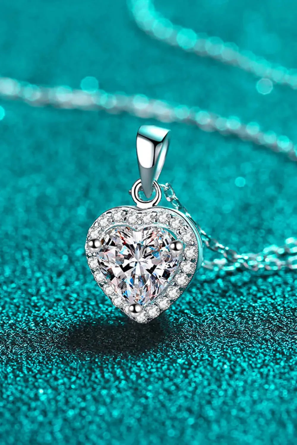 1 Carat Moissanite Heart Pendant Chain Necklace Moissanite - Tophatter Daily Deals