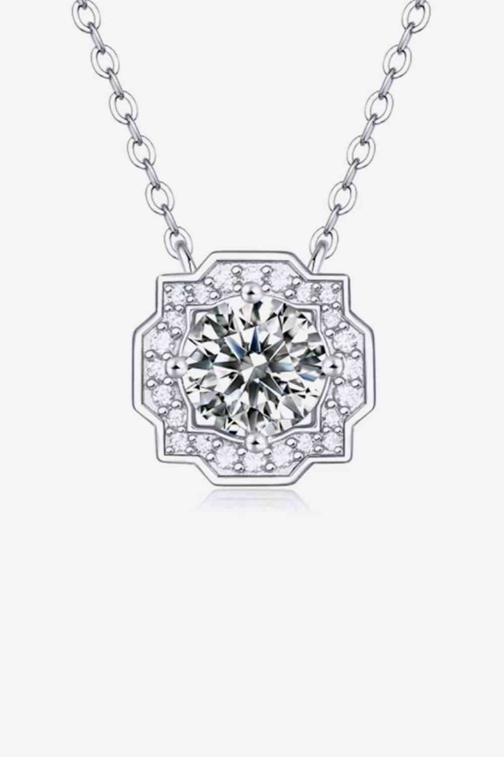 1 Carat Moissanite Flower Shape Pendant Chain Necklace Moissanite - Tophatter Daily Deals