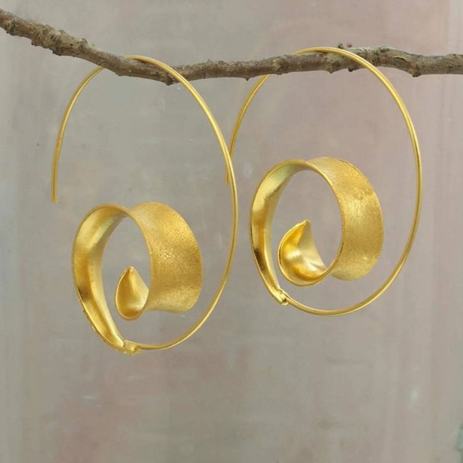 Spiral Design Hoop Earrings Gold One Size Earrings - Tophatter Daily Deals