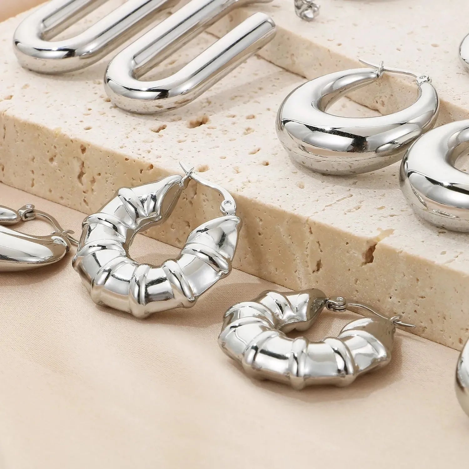 Stainless Steel Hinged Hoop Earrings Earrings - Tophatter Daily Deals