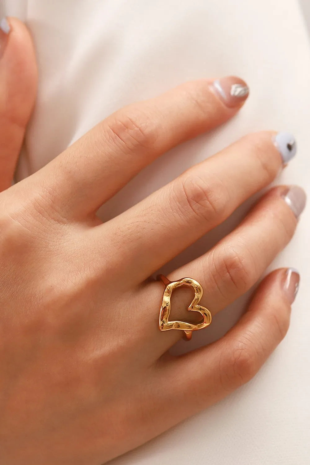 18K Gold Plated Heart-Shaped Ring Rings - Tophatter Daily Deals