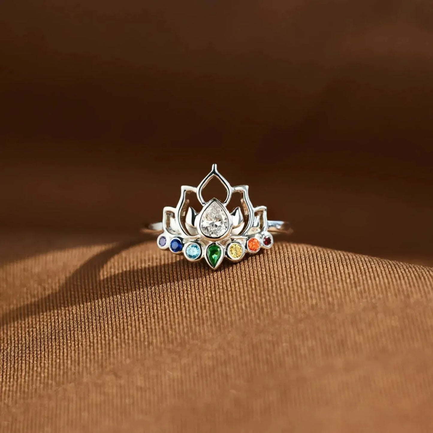 925 Sterling Silver Inlaid Zircon Lotus Shape Ring Rings - Tophatter Daily Deals