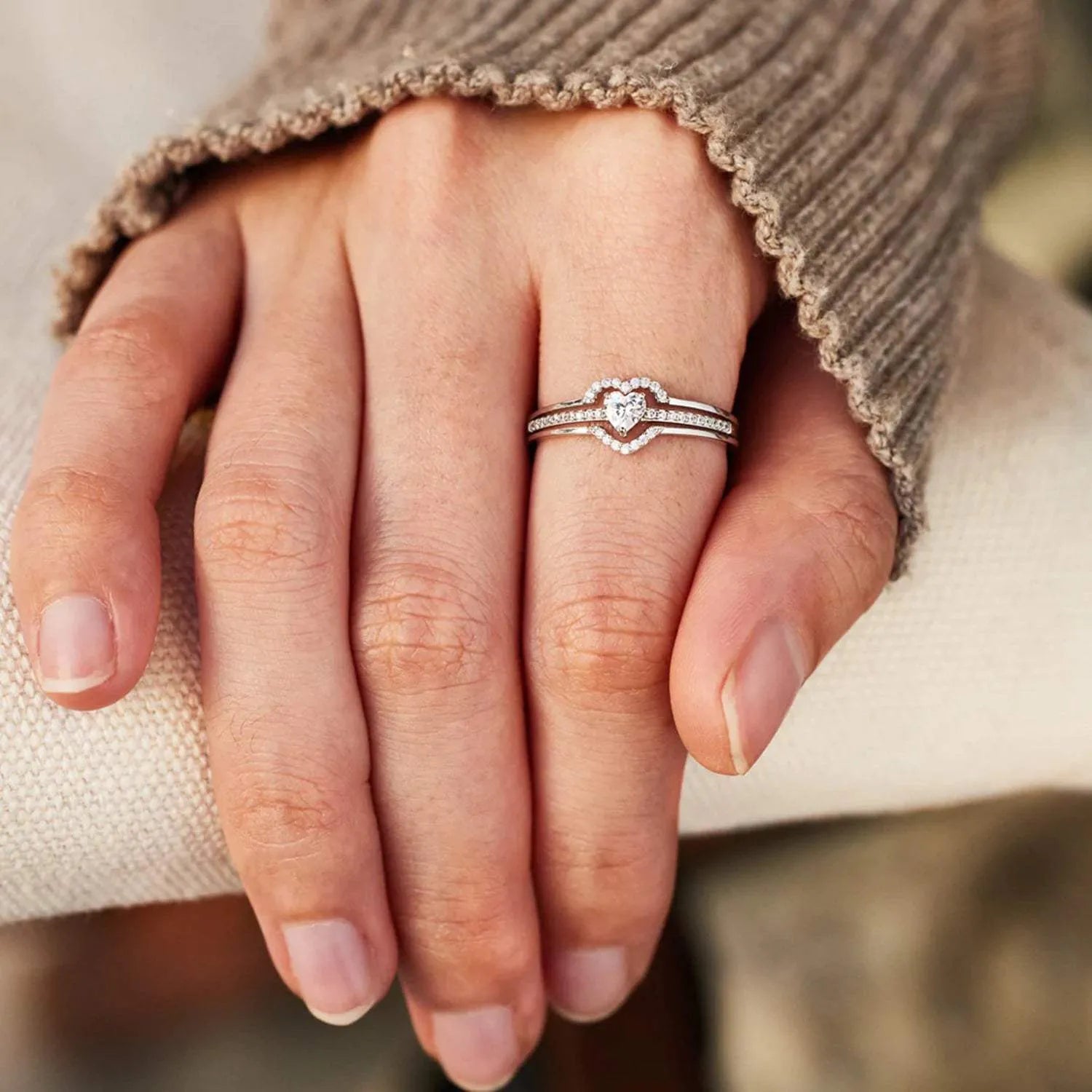 925 Sterling Silver Inlaid Zircon Heart Ring Rings - Tophatter Daily Deals