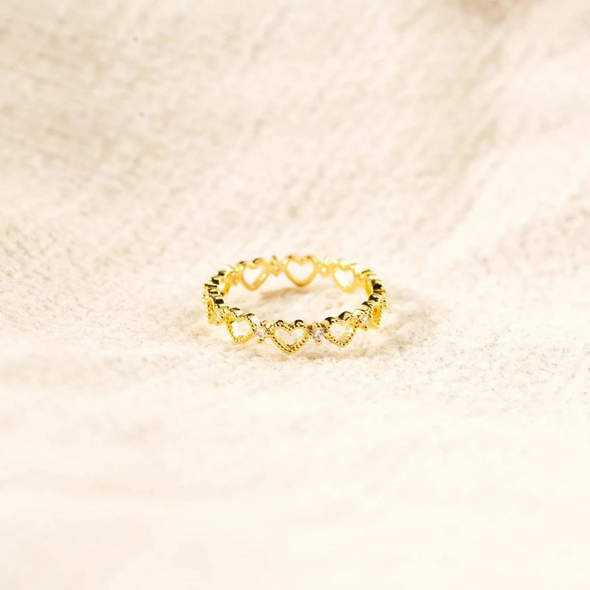 Heart Shape 18K Gold-Plated Ring Rings - Tophatter Daily Deals