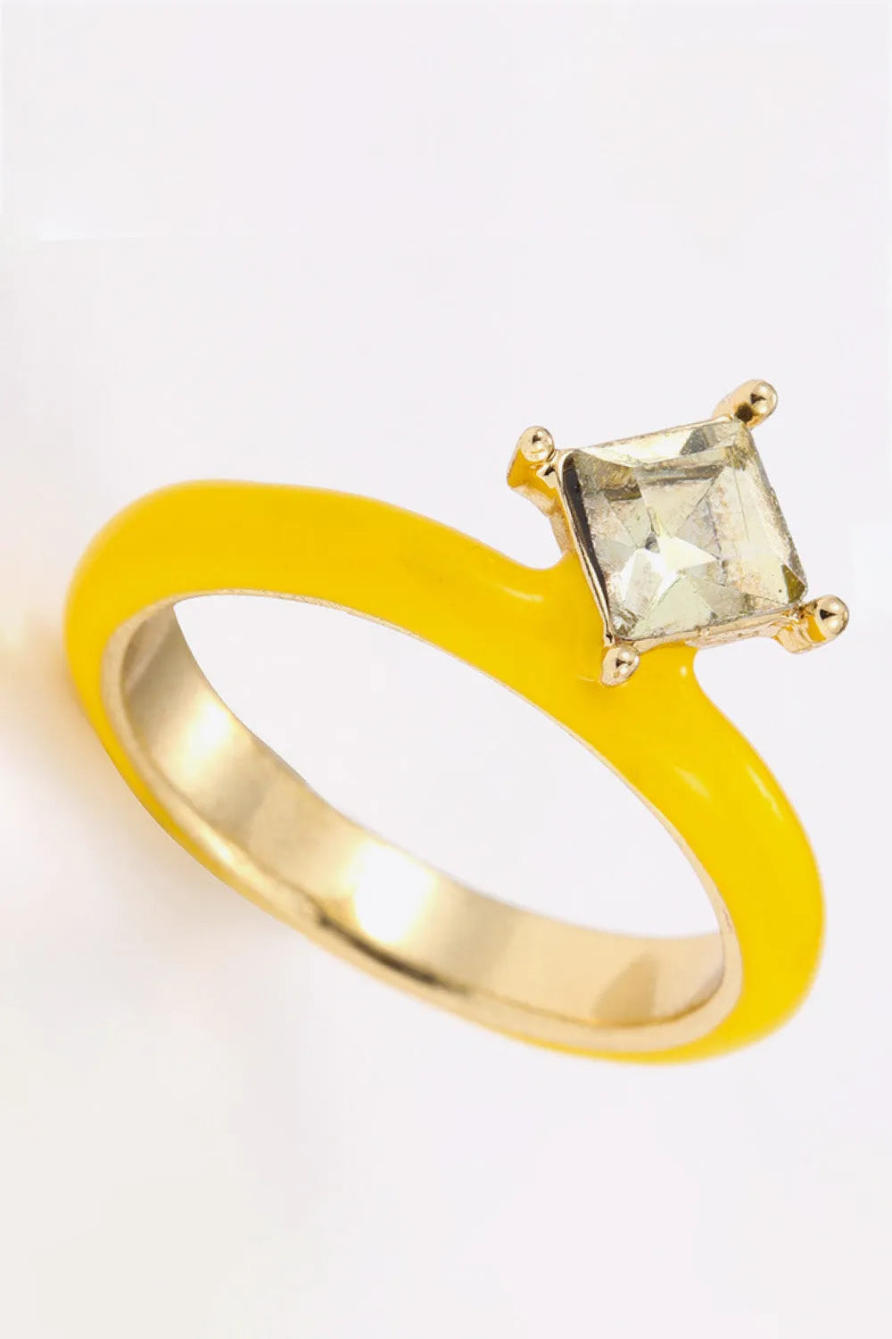 Everyday Delight 18K Gold Plated Glass Stone Ring Rings - Tophatter Daily Deals