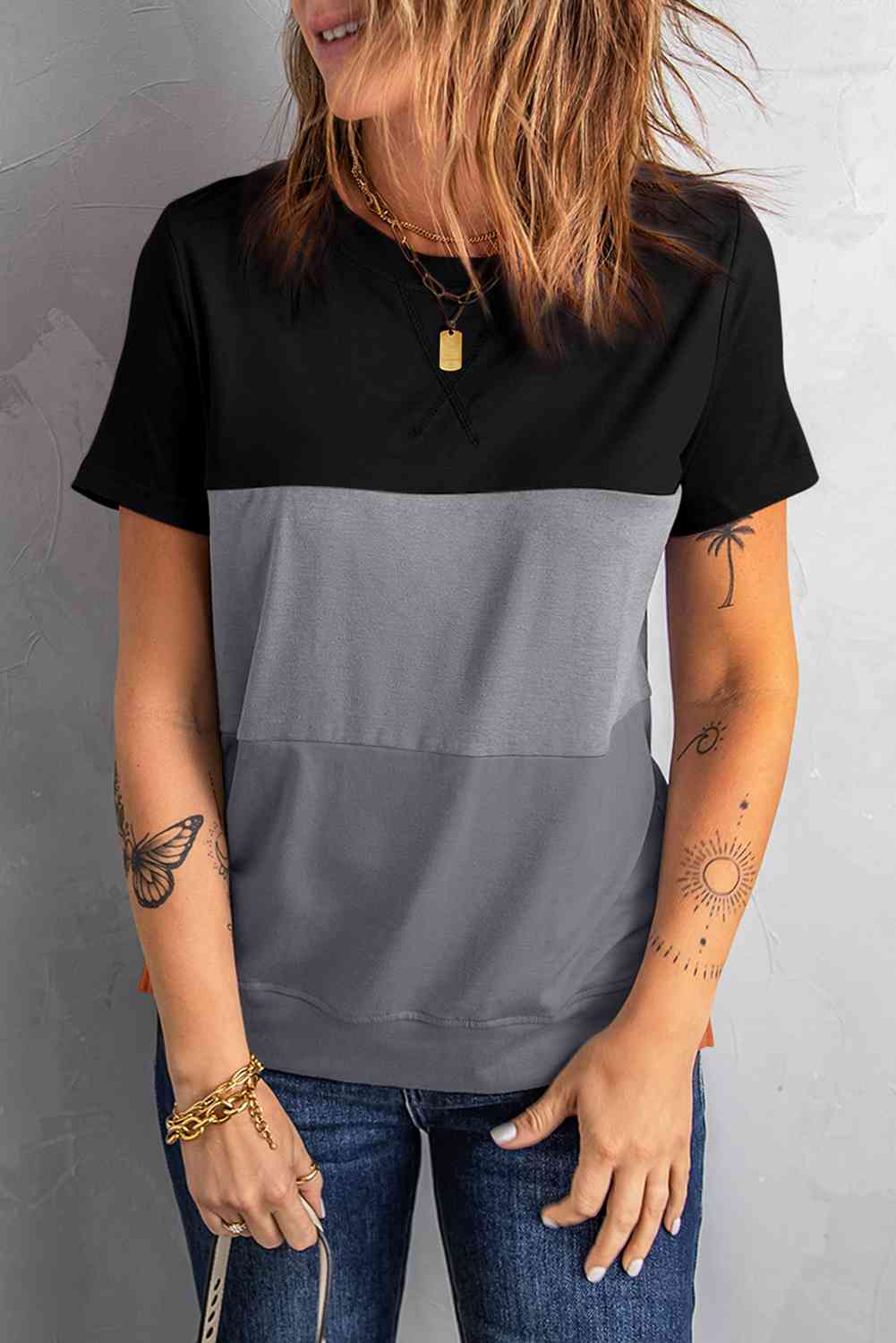 Color Block Side Slit Round Neck T-Shirt Women's T-Shirts - Tophatter Daily Deals