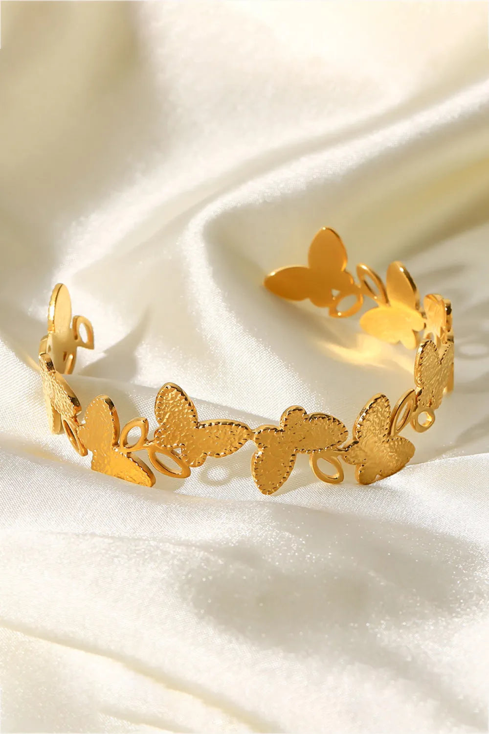 Butterfly-Shape Open Bracelet Bracelets - Tophatter Daily Deals