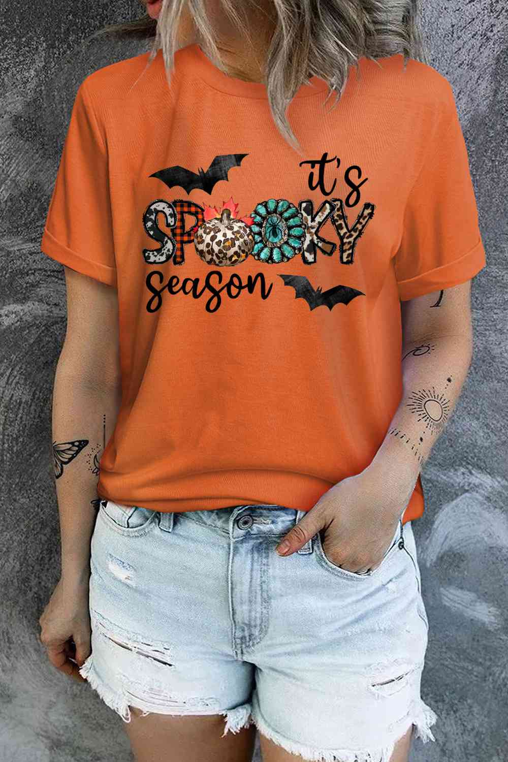 Round Neck Short Sleeve IT'S SPOOKY SEASON Graphic T-Shirt Women's T-Shirts - Tophatter Daily Deals