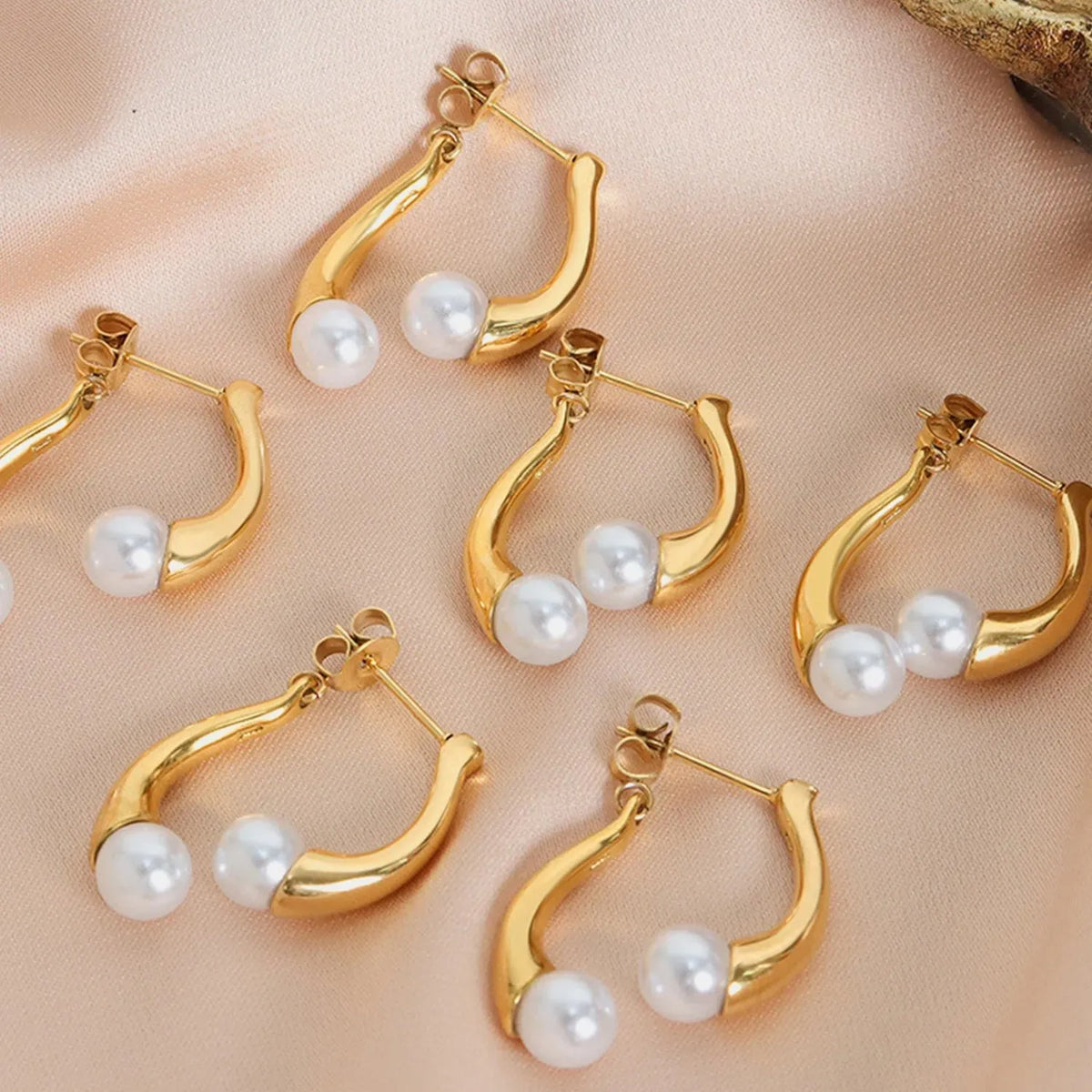 Synthetic Pearl Asymmetrical Titanium Steel Earrings Earrings - Tophatter Daily Deals