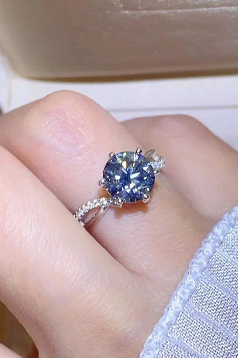 2 Carat Moissanite Ring in Smokey Gray Moissanite - Tophatter Daily Deals