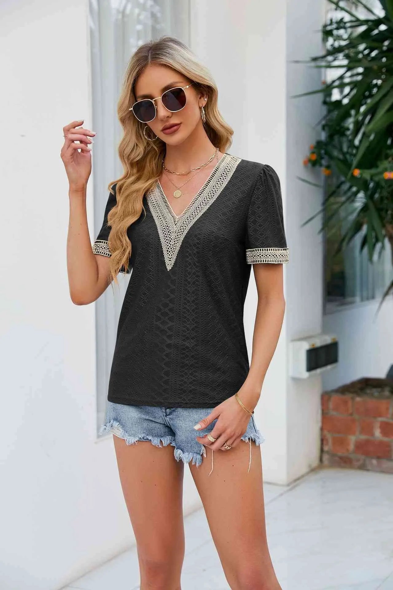 Contrast V-Neck Puff Sleeve Top Blouses - Tophatter Daily Deals