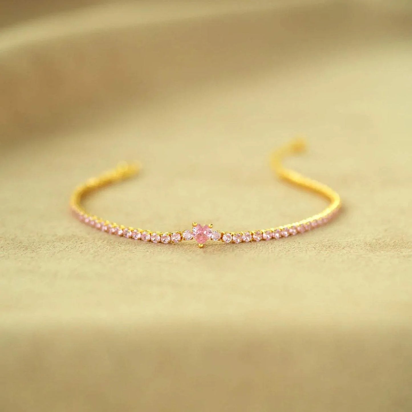 Heart Shape Inlaid Zircon 18K Gold-Plated Bracelet Bracelets - Tophatter Daily Deals